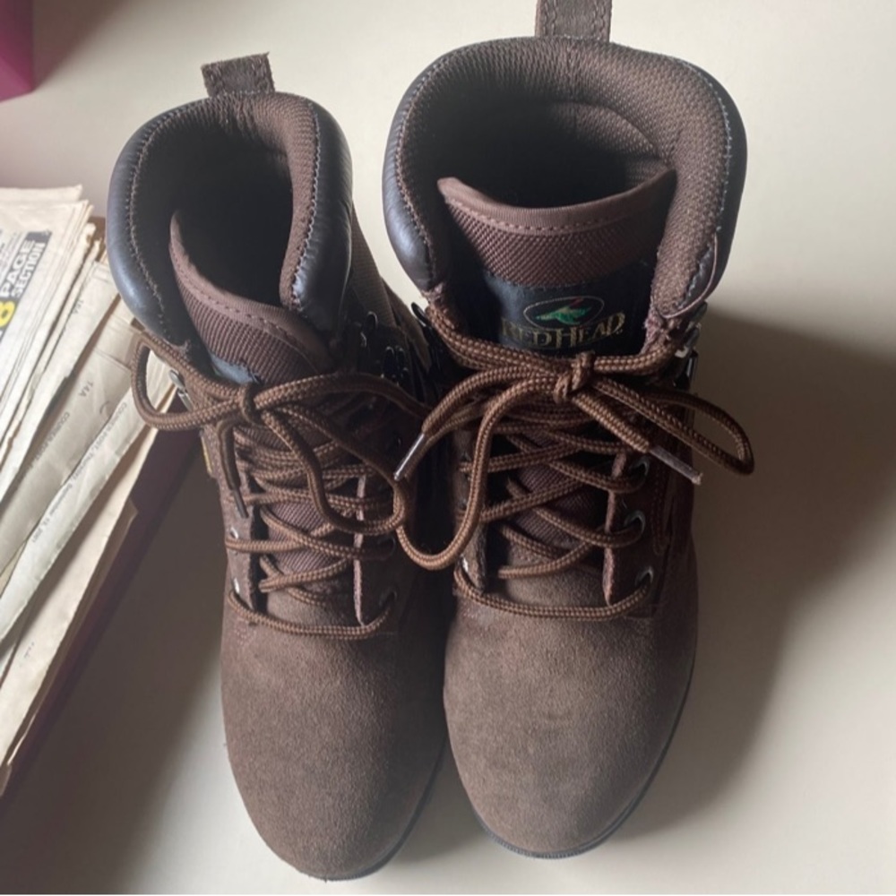 Redhead (bassproshops brand) waterproof/oil resistant size 6 women boots